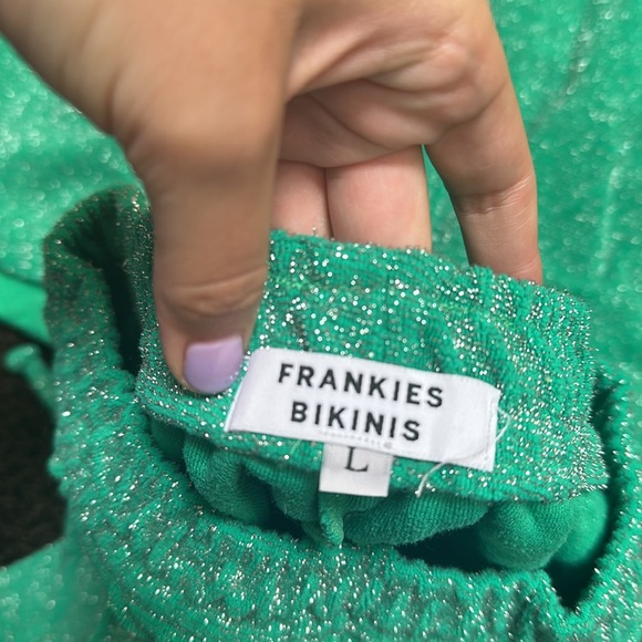 Frankie’s bikini set! Cover up both size L. Bikini top L and bottoms size M - Picture 7 of 12